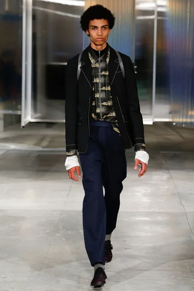 Look 34